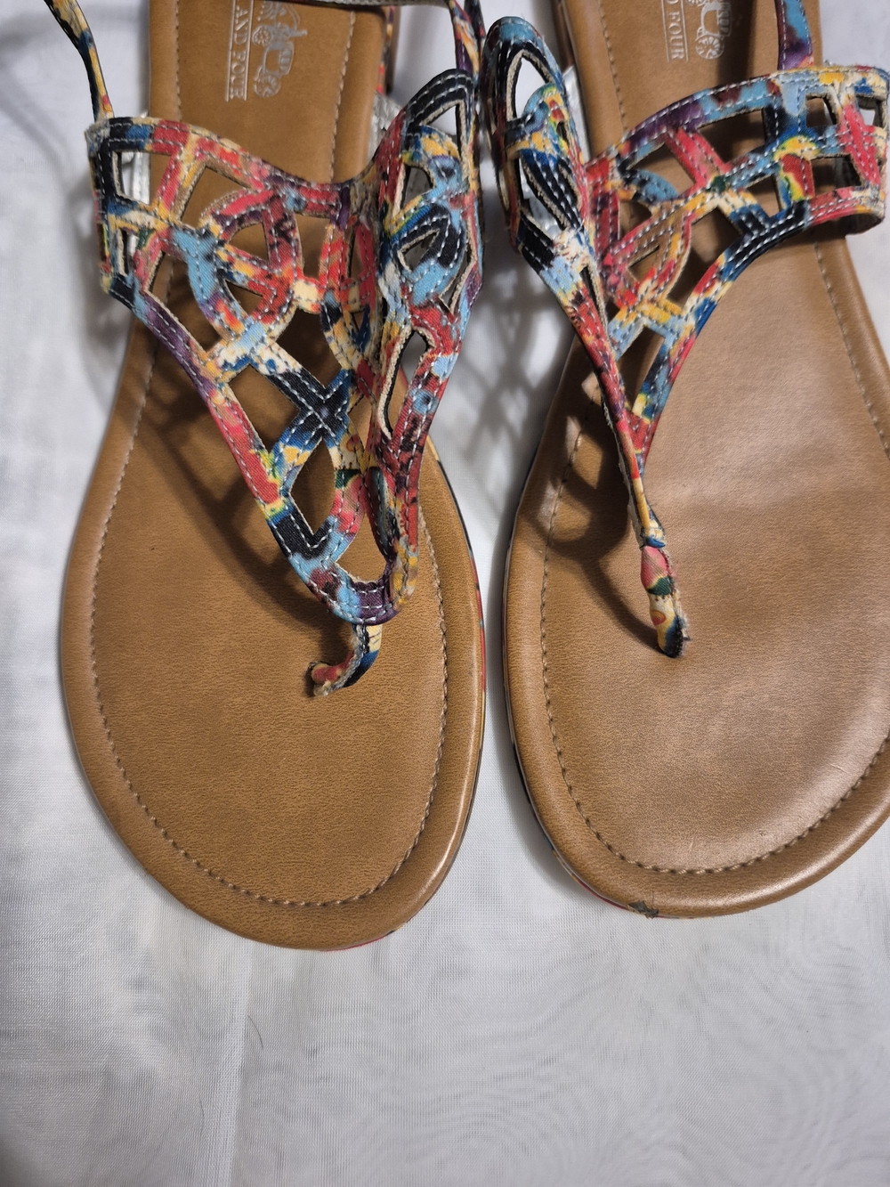 Coach and Four Size 9 Women's Multicolor Braided Thong Sandals - Tan Footbed - Picture 3 of 6